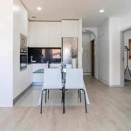 Apartment Delightful Bombarda By Unique Hosts